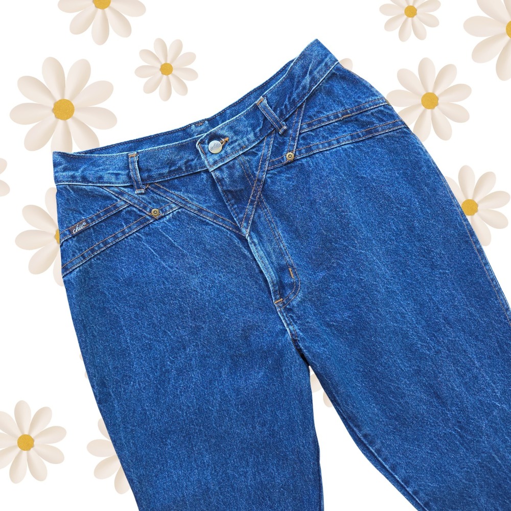 Chic 90s Mom Jeans SZ 30x28.5 Bareback High Waist Tapered Acid Wash Waist Detail